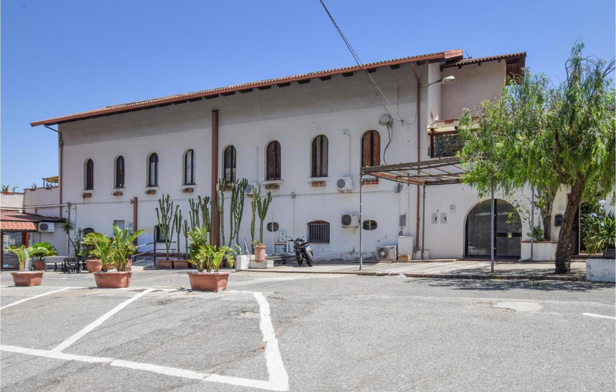 Villa Santa Marina Polistena 外观 照片